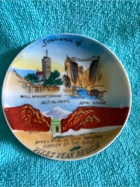 Pikes Peak Region Souvenir Landmark Small Plate Garden of the Gods, Royal Gorge